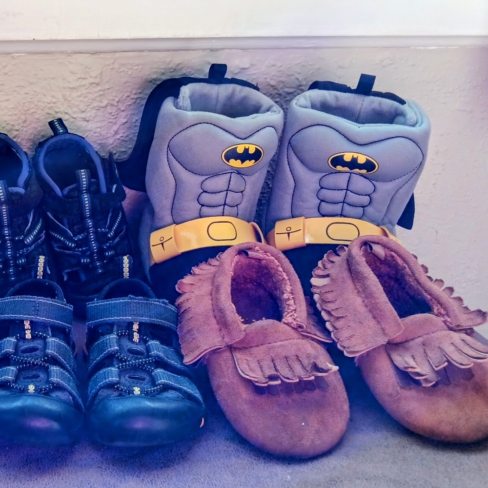 Toddler Shoe Lot 5/6- 5 Pairs!